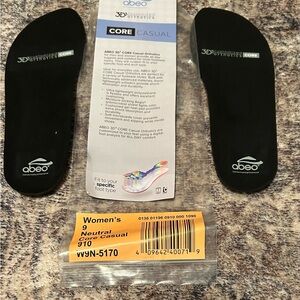 NWOT Abeo Casual Orthotic